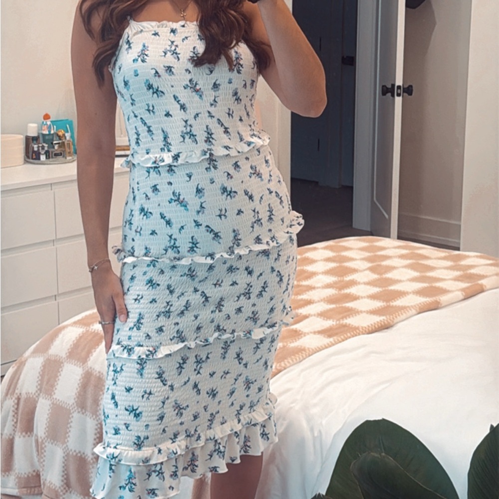 No Boundaries Blue and White Sheath Midi Dress Square Neck Sleeveless